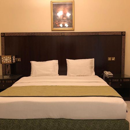 New Royal Mark Hotel Apartments Dubai Eksteriør billede
