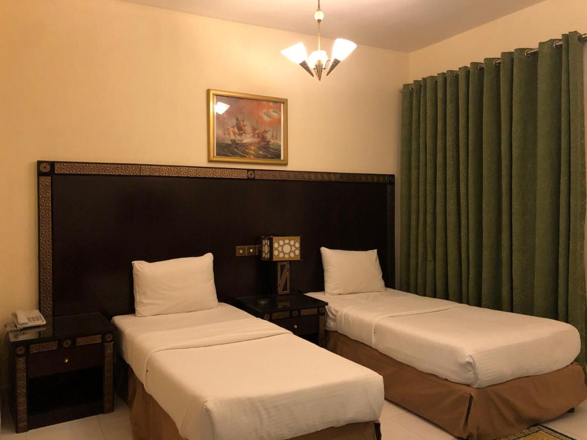 New Royal Mark Hotel Apartments Dubai Eksteriør billede