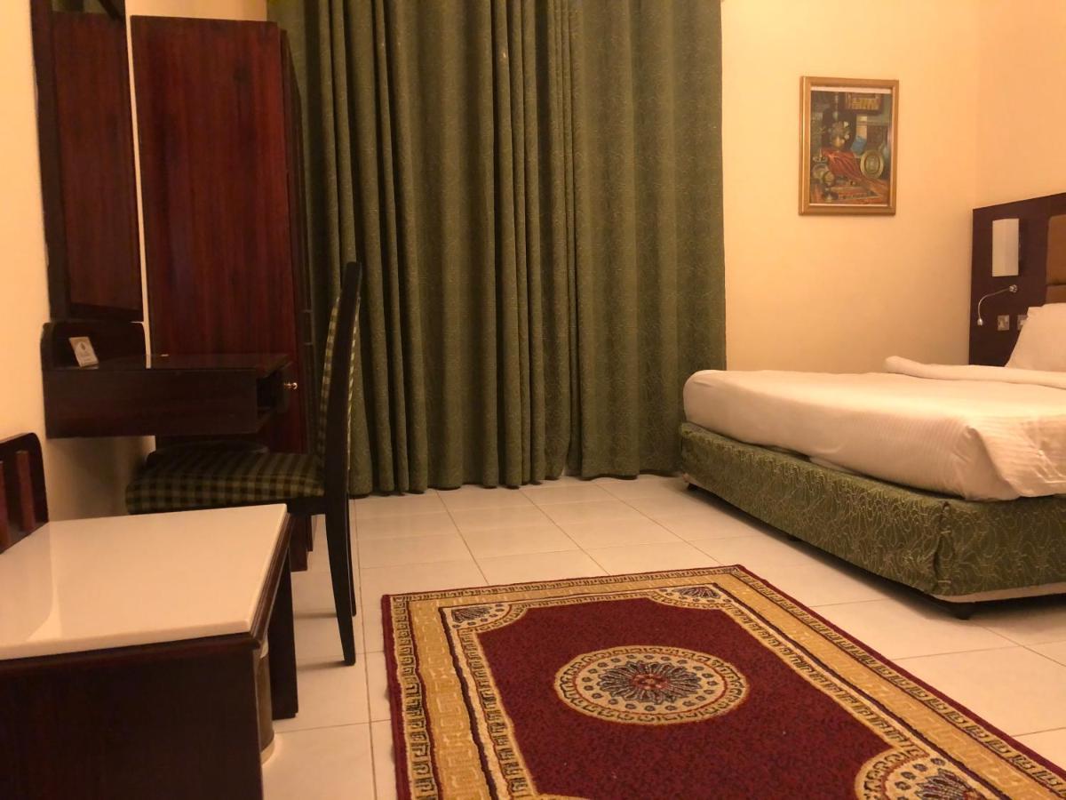 New Royal Mark Hotel Apartments Dubai Eksteriør billede