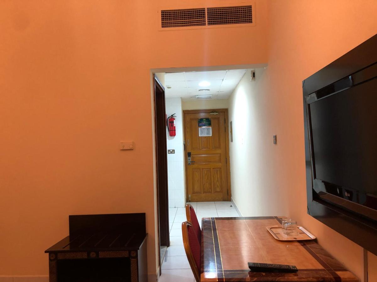 New Royal Mark Hotel Apartments Dubai Eksteriør billede