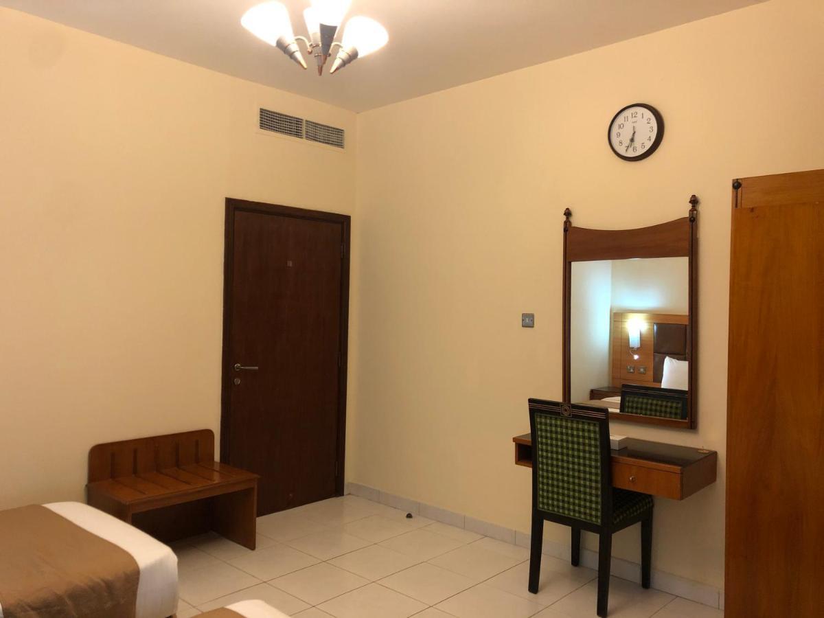 New Royal Mark Hotel Apartments Dubai Eksteriør billede