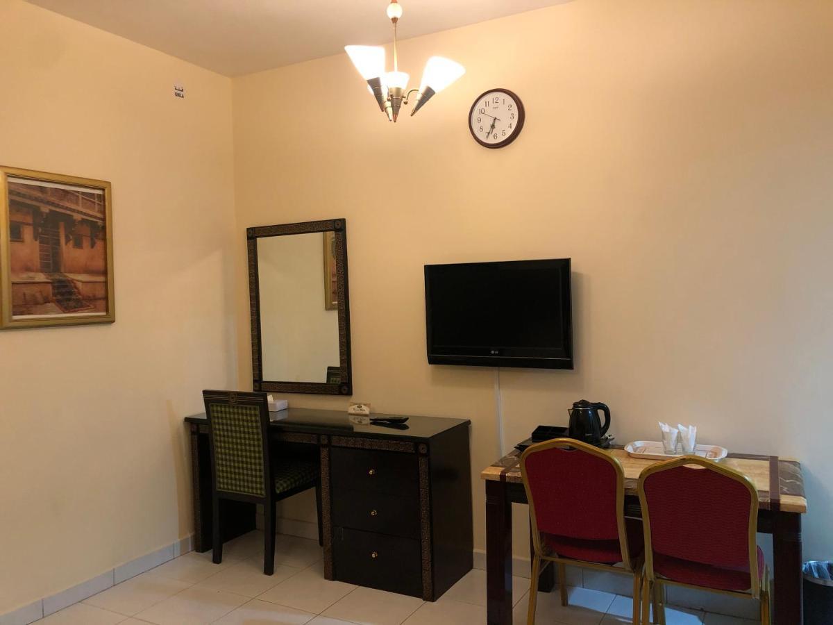 New Royal Mark Hotel Apartments Dubai Eksteriør billede
